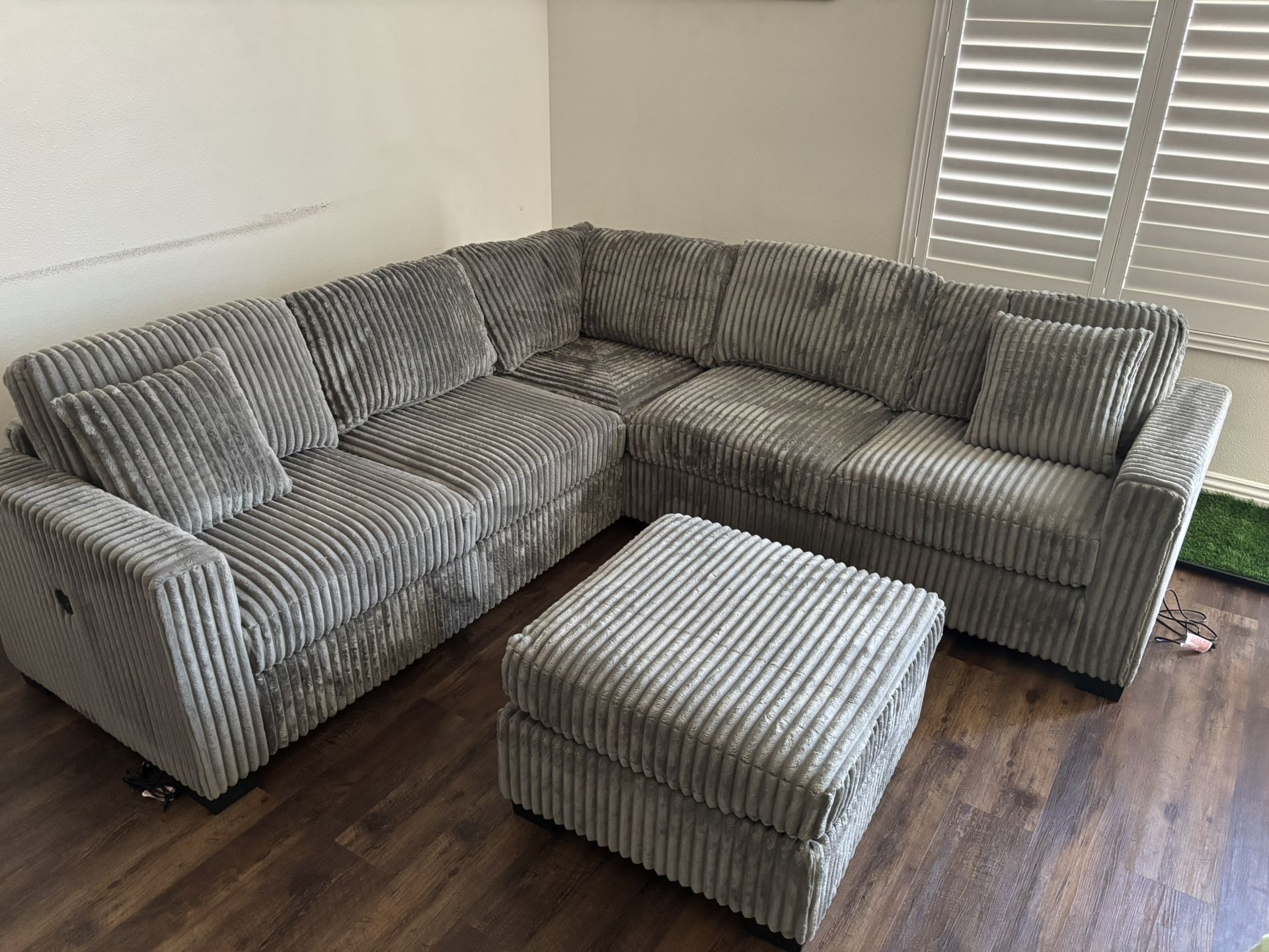 Sectional Sofa Set