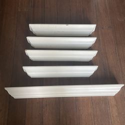 Floating Shelves, White, Crown Style 24” & 36”