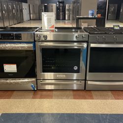 Brand New Kitchen Aid Slide In Electric Range‼️‼️