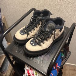 Oakley Nail Skull & Crossbones Y2K Hiking Trail Boots Mens Size 8 Men’s 9.5 Woman’s