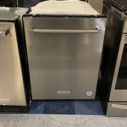 KitchenAid Stainless Steel Dishwasher‼️‼️