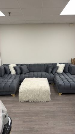 Large Gray Tufted Velvet U-Shaped Sectional Sofa