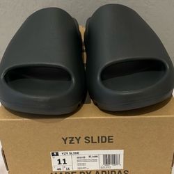 Adidas Yeezy Slide Onyx Size 11