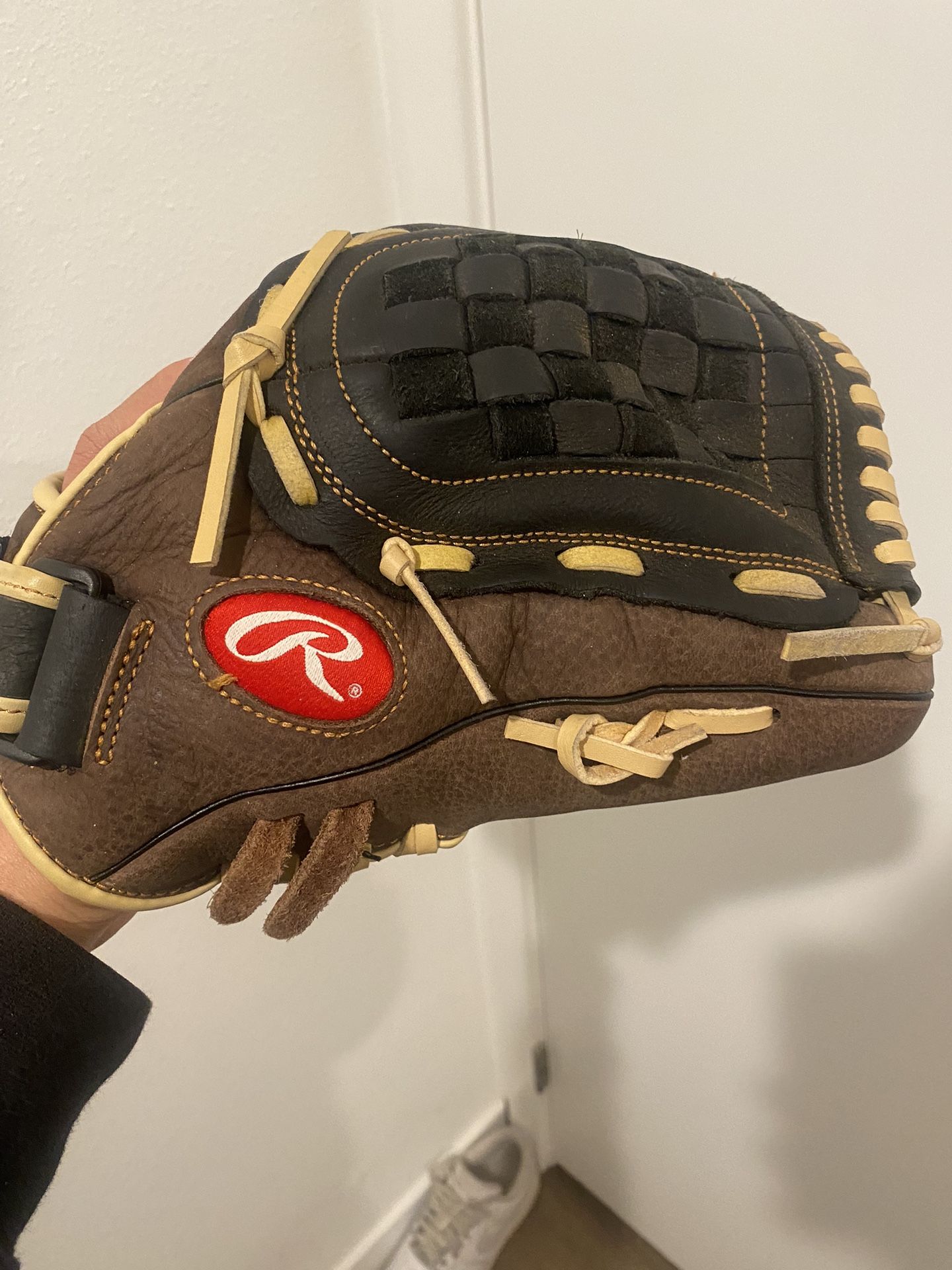 Rawlings Baseball Glove 12. 1/2