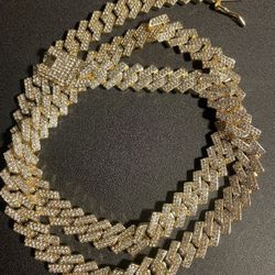 Fully Iced Out 18k Gold Finish Cuban Link