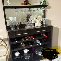 Gabinete Para Poner Bebidas Y Copas Con Gavetas 