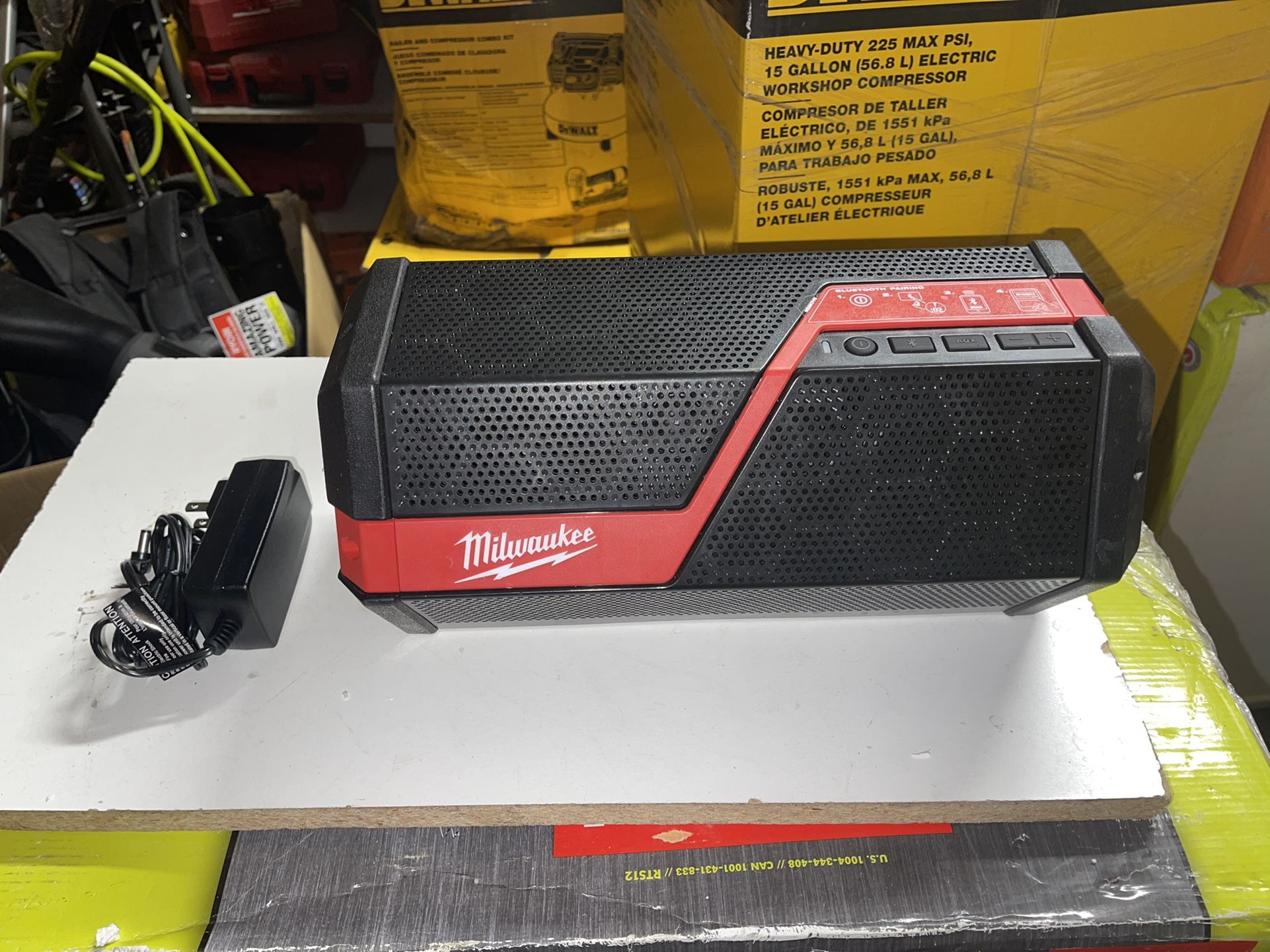 Milwaukee 2790 Milwaukee Jobsite Radio Replacement Speakers