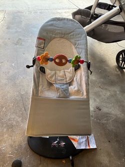 Baby Bjorn Bouncer & Bar