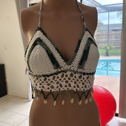 Crochet Crop Top With Beautiful Sequence Of Shells