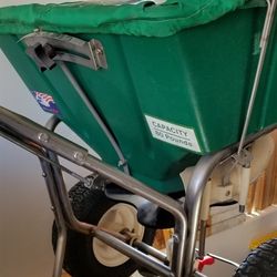 Lesco Spreader 