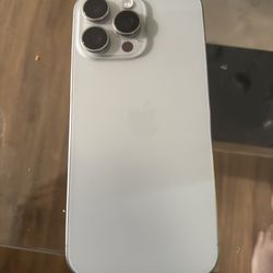 iPhone 15 Pro Max Unlocked 256gb