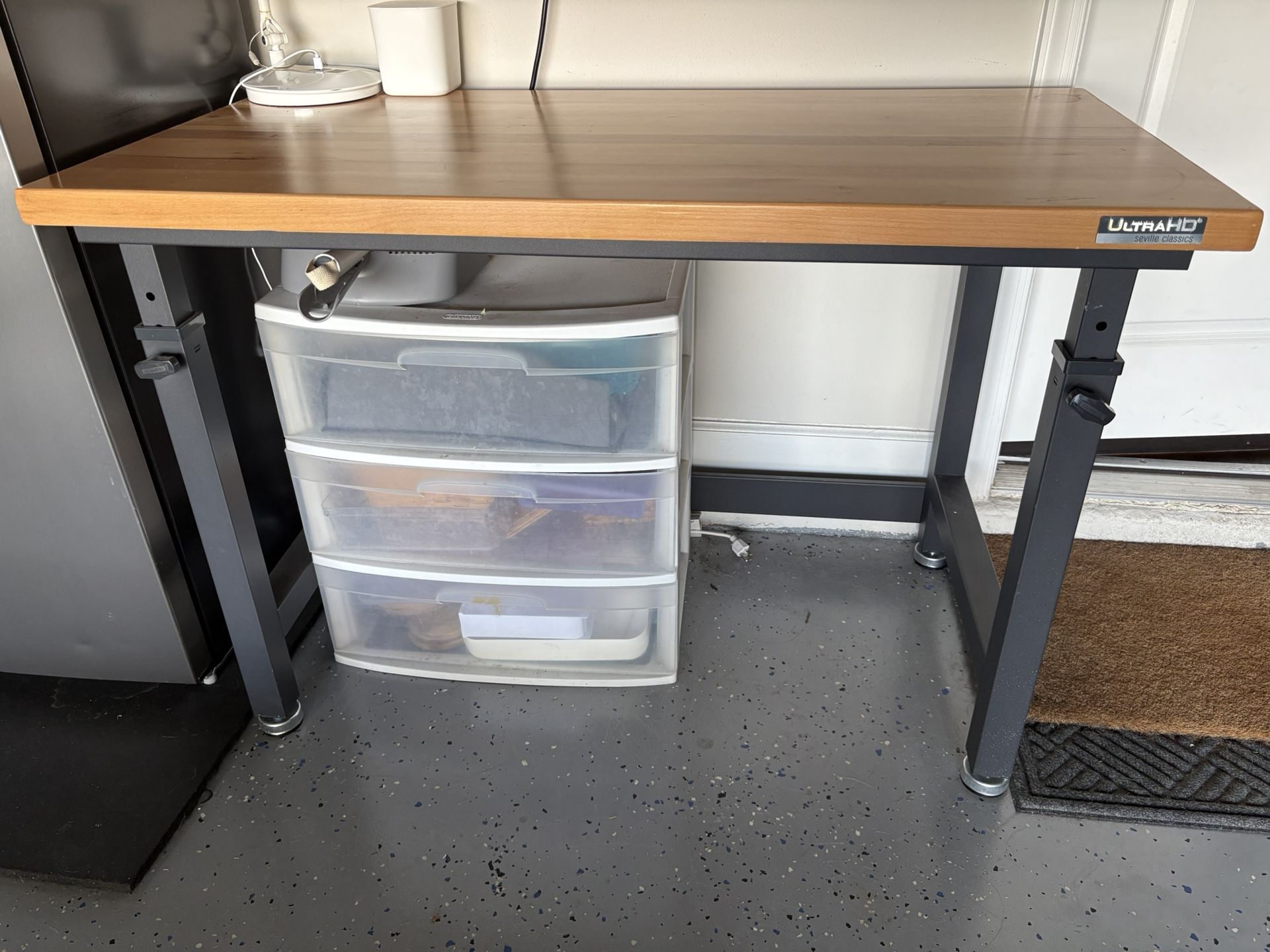 Seville Classics Workbench