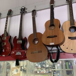 GUITAR, ACOUSTIC, BASS , ELECTRIC 🎸ALL GREAT CONDITION & USED AND GREAT PRICE‼️🖤 STARTING AT $120