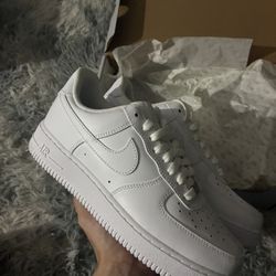 White Nike Air Force 1 - Size 11 M