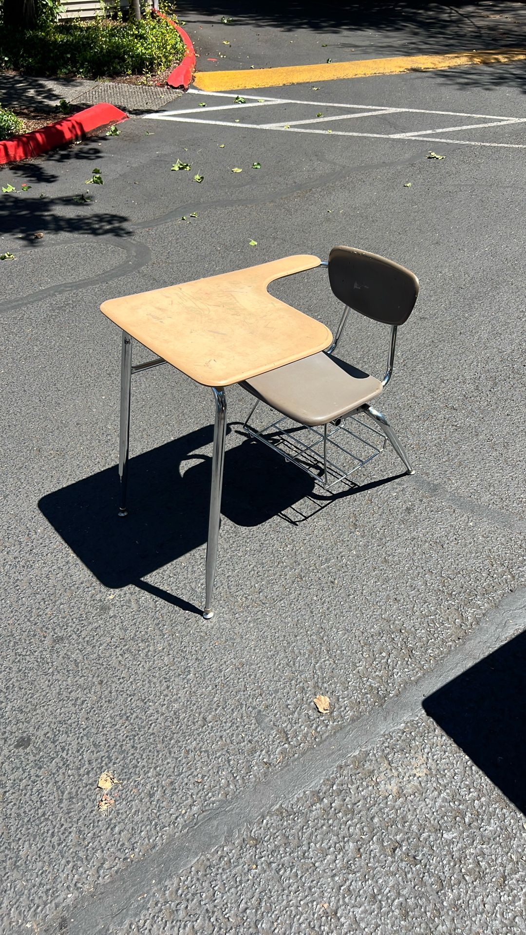 Student Desks 30 Count