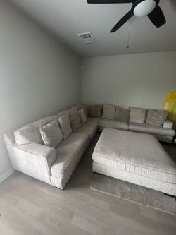 Large Light Gray Sectional Sofa with Large Ottoman