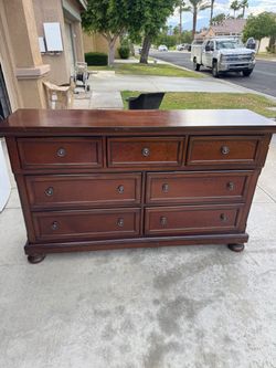 7-Drawer Wood Dresser Cherry Finish