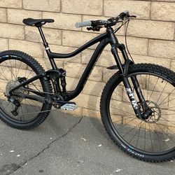 2021 Giant Trance MX (Mullet) - Full Suspension Mountain Bike Medium,  Lots of new parts, seviced, SUPER CLEAN!
