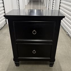 Beautiful Black Solid Wood 2 Drawer Dresser Chest Nightstand