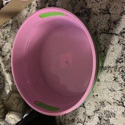 Round Plastic Container