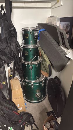 Yamaha stage custom Green Drum Kit Shell Pack