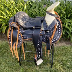 Saddle, Montura 