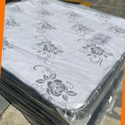 King size mattress/ Colchon