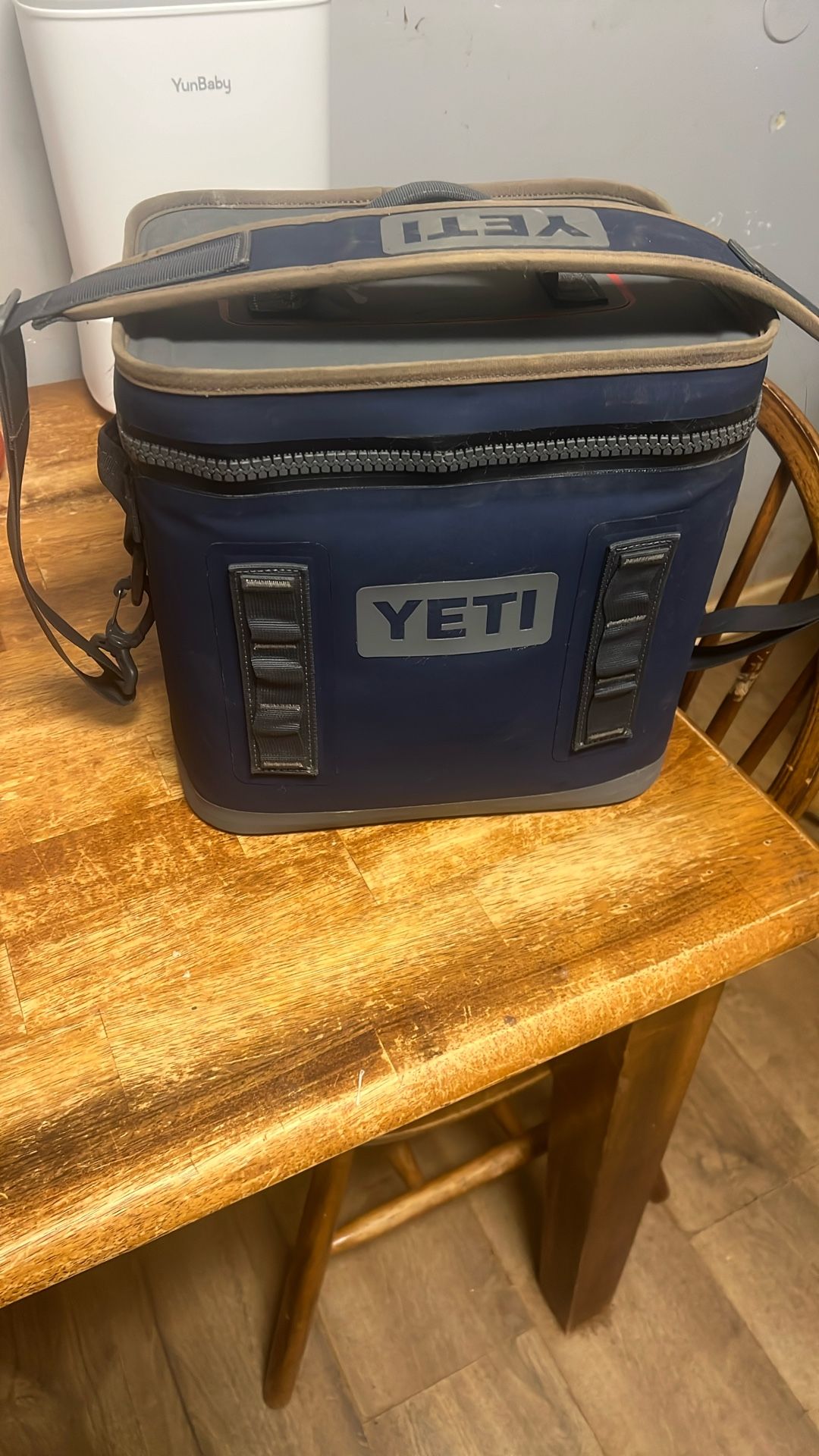 Yeti Hopper 12 Cooler