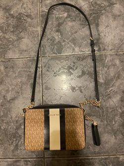 Michael Kors Women’s purse