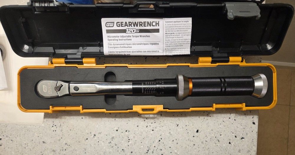 Gear Wrench 3/8 120xp micrometer torque wrench 30-250in-lb
