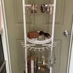 Solimintr Jewelry Holder Organizer “NEW”