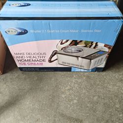 Whynter 2.1 Qt Ice Cream Maker **New in Box**