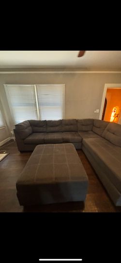 $700 OBO- Grey Sectional & Custom Made Sofa Table With Charging!
