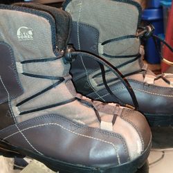 Sorel Women's Sneaky Pete SIze 6 Snowboots