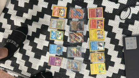 16 Rare Pokemon Cards Mostly Holo