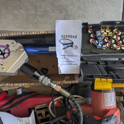 Hydraulic Hose Making Kit.