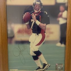 John Elway Autographed 8x10 Photo 