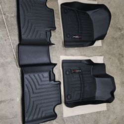 Brand New WEATHER TECH FLOOR MATS.  JEEP GRAND CHEROKEE 2014-2022.  $135.00 OBO.