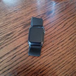Unlocked Apple Watch Gen 4
