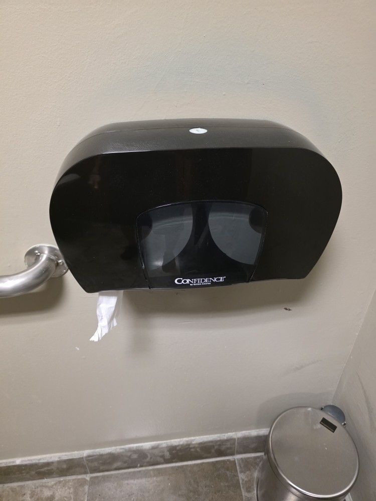 Industrial Toilet Paper Dispensers X 4