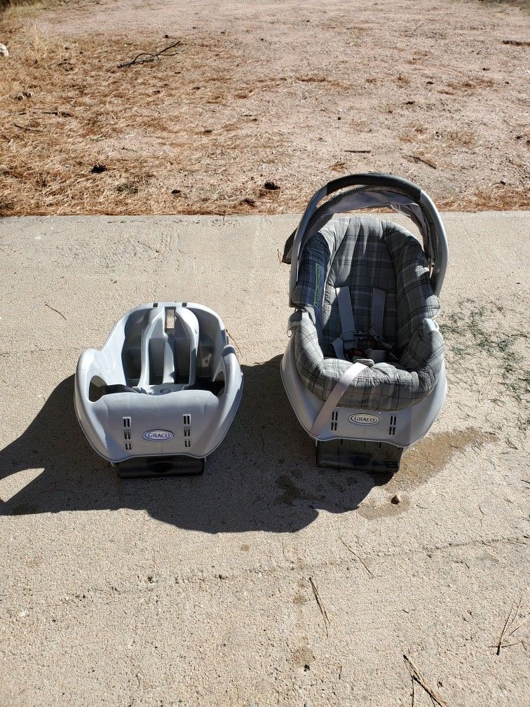 Graco Car Seat And Bases for Sale in Peyton, CO OfferUp