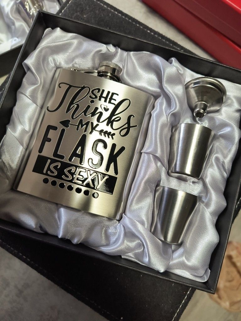 She Thinks my Flask Is Sexy