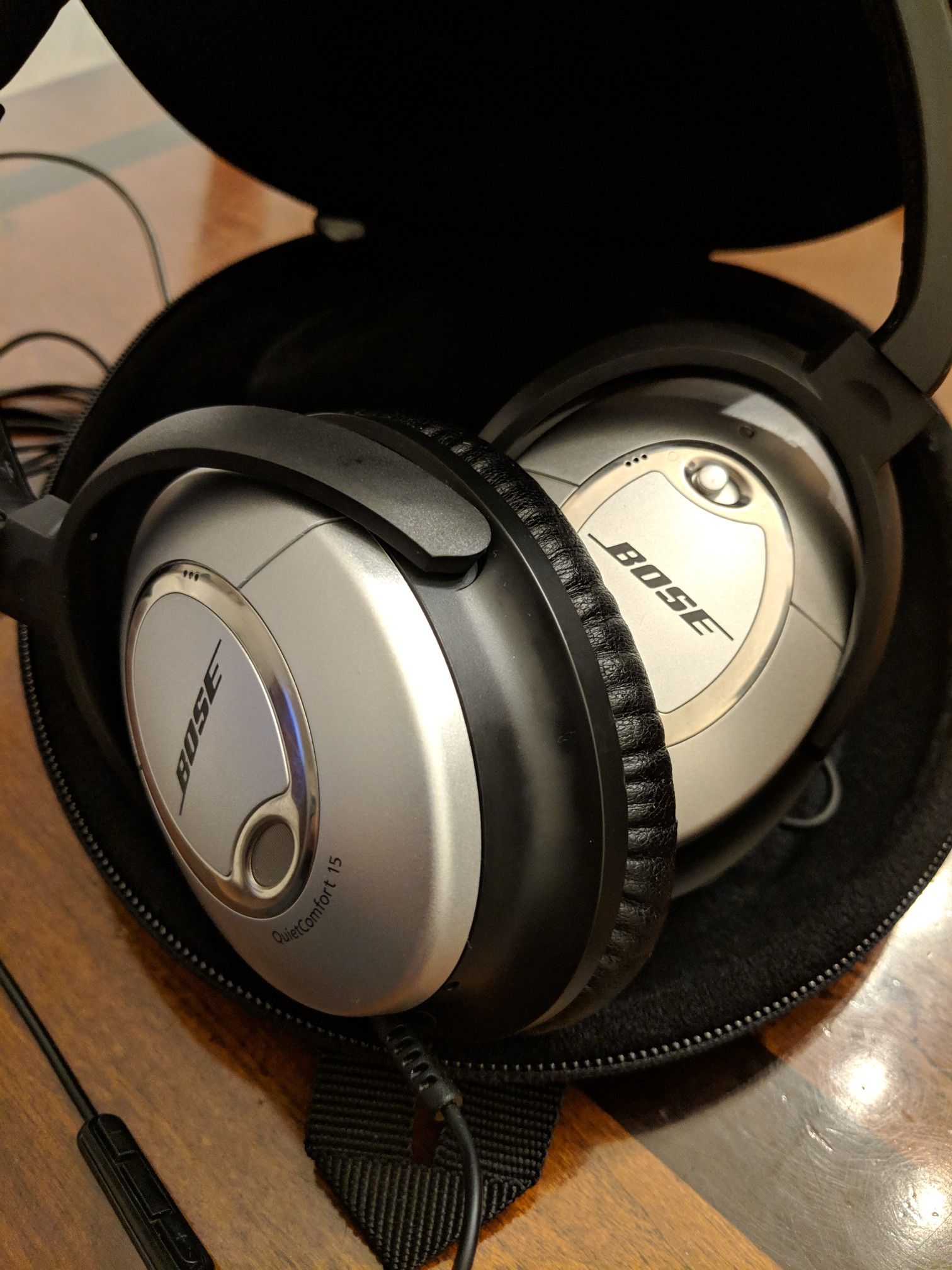 Bose QuietComfort 15 Acoustic Noise Cancelling Headphones