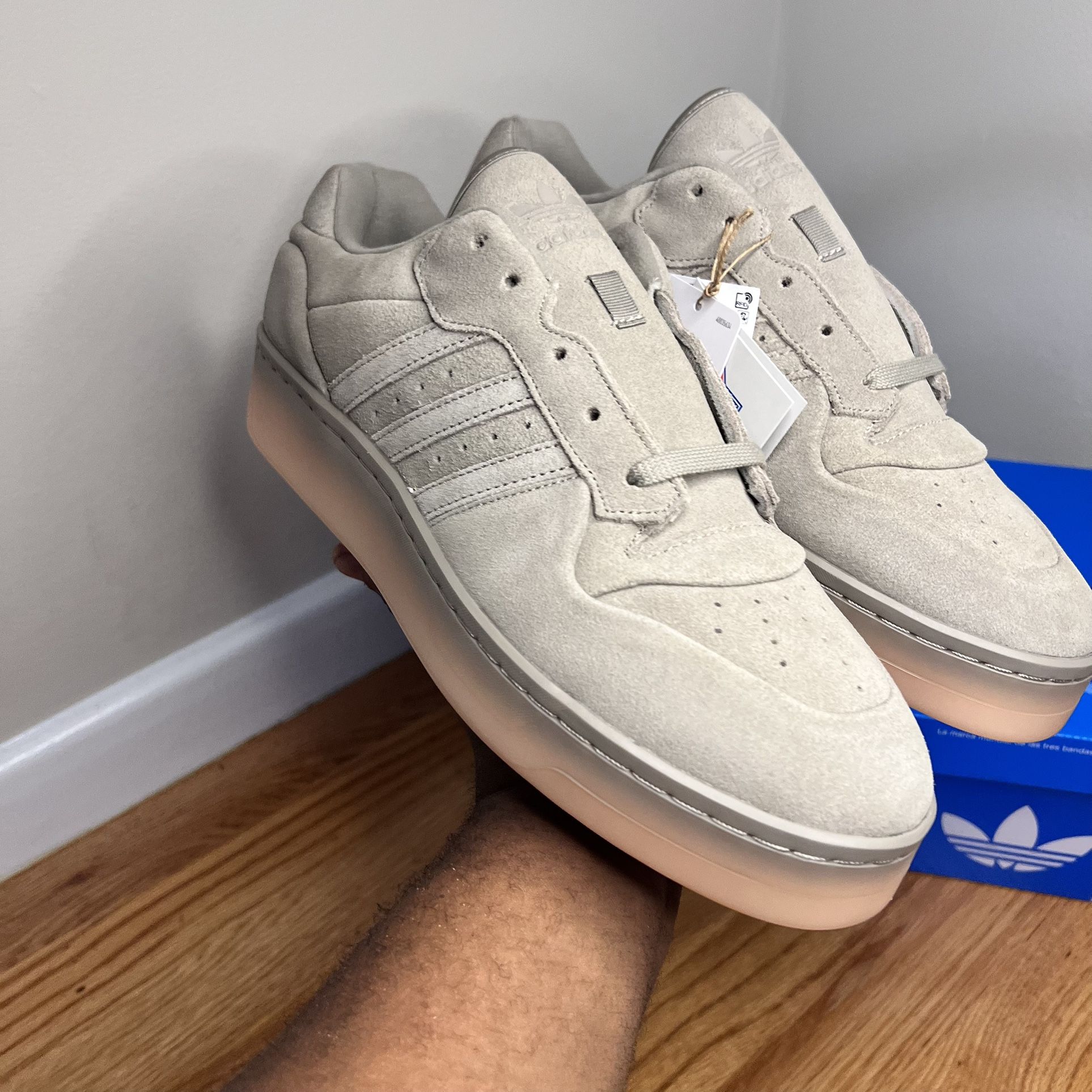 New Adidas Rivalry Lux Low Shoes Putty Beige Coral Men\'s 8.5 Women\'s 9.5 JH7972 Adidas Rivalry Lux Low “Putty Beige” JH7972 Size 11M/ 12W  main image 2