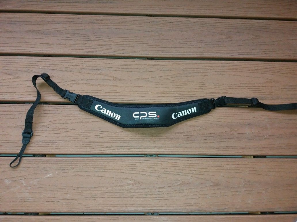 Canon professional services CPS camera strap
