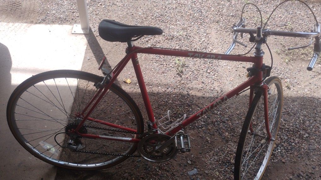2-700c Mountain Bikes