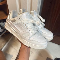 Louis Vuitton Sneakers
