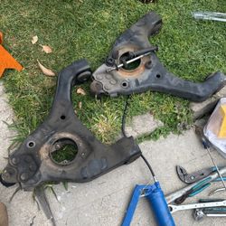 Stock Lower Control Arms Gm Chevy GMC 