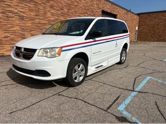 2013 dodge grand caravan wheel chair van