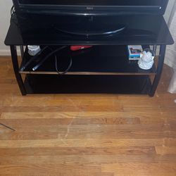 Used Good Condition Tv Stand For A 32 To 40 Inch Tv